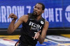 Kendrick Perkins, amigo de James, elogia a Durant